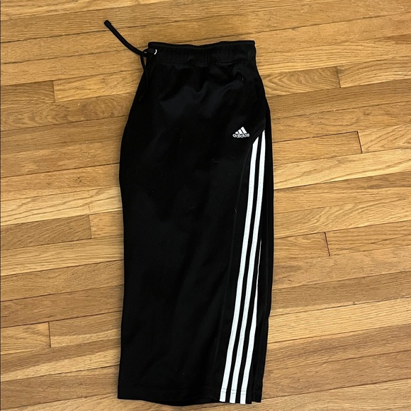 Adidas Women’s Sz XL Black Joggers with White Stripes - Picture 1 of 6
